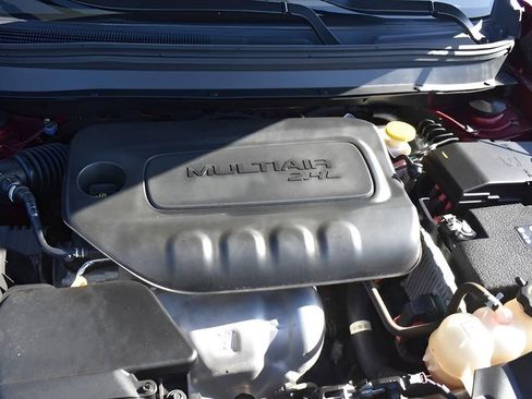 Used 2020 Jeep Cherokee Latitude Plus image 9