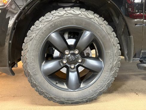 Used 2021 RAM 1500 Express w/ Express Value Package image 22