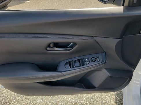 Certified 2024 Nissan Sentra S FWD image 11