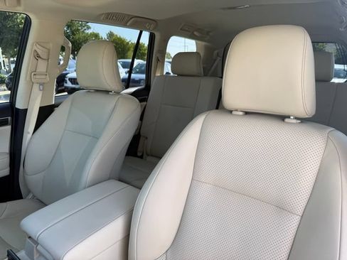Used 2022 Lexus GX 460 Luxury w/ Off Road Package AWD/4WD image 12