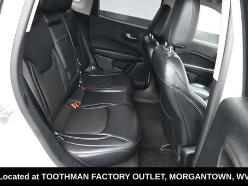 Used 2017 Jeep Compass Latitude AWD/4WD image 7