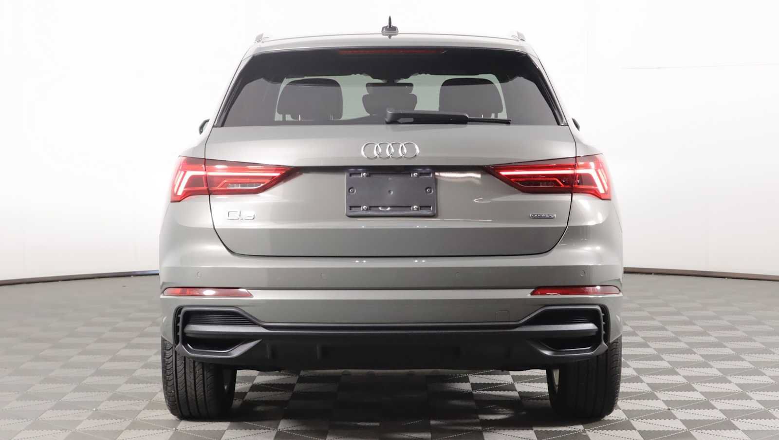 Used 2024 Audi Q3 2.0T Premium Plus AWD/4WD image 11