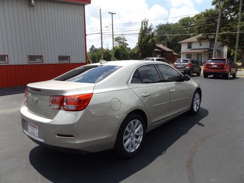 Used 2015 Chevrolet Malibu LT FWD image 6