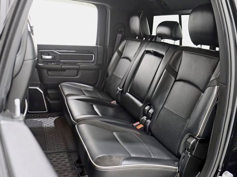 Used 2021 RAM 2500 Laramie w/ Night Edition image 33