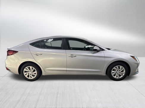 Used 2020 Hyundai Elantra SE w/ Cargo Package (C1) image 8