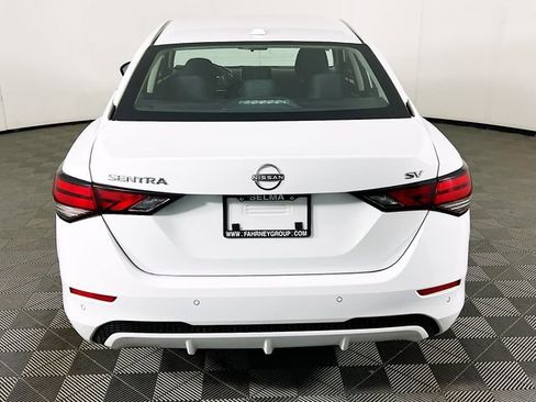 Used 2024 Nissan Sentra SV FWD image 6