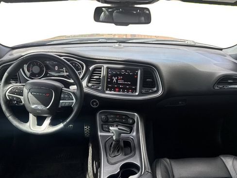 Used 2018 Dodge Challenger SXT Plus RWD image 27