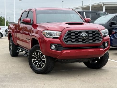 Used 2021 Toyota Tacoma TRD Sport RWD image 2