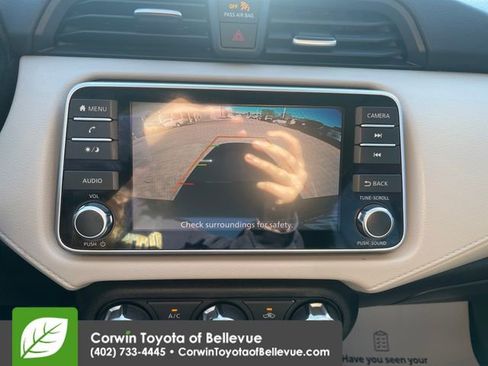 Used 2022 Nissan Versa SV FWD image 13