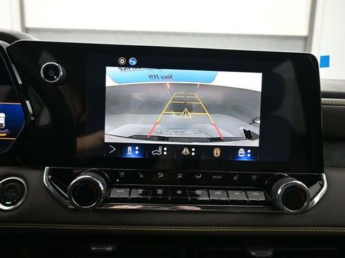 New 2026 Chevrolet Colorado ZR2 w/ Off-Road Front Bumper Package image 16