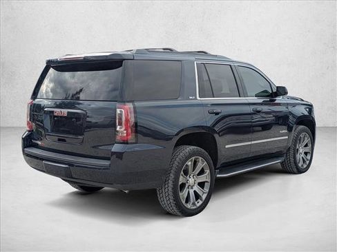 Used 2019 GMC Yukon SLT w/ Premium Edition image 3