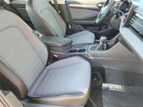 New 2025 Volkswagen Jetta SE image 14