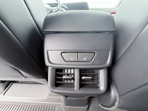New 2026 Chevrolet Equinox RS w/ Convenience Package III FWD image 30