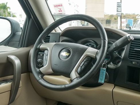 Used 2013 Chevrolet Silverado 1500 2WD Crew Cab Hybrid image 13