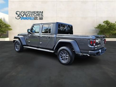New 2025 Jeep Gladiator Sport AWD/4WD image 3