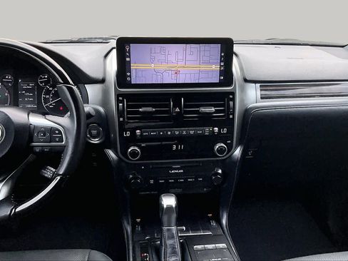 Used 2023 Lexus GX 460 Premium w/ Accessory Package AWD/4WD image 7
