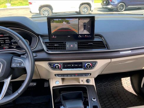 Used 2021 Audi Q5 Prestige AWD/4WD image 6