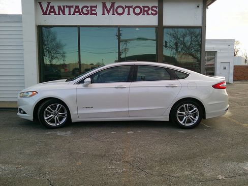 Used 2015 Ford Fusion Titanium image 8