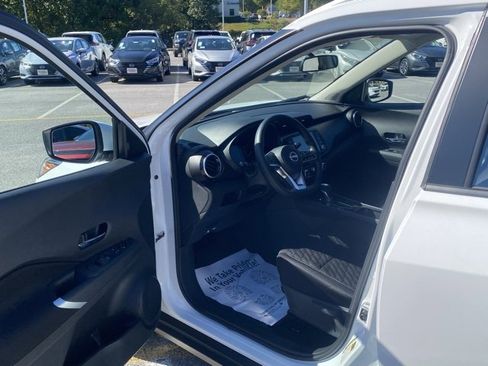 Certified 2024 Nissan Kicks SV image 14