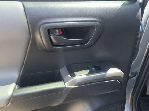 Used 2022 Toyota Tacoma SR5 image 16