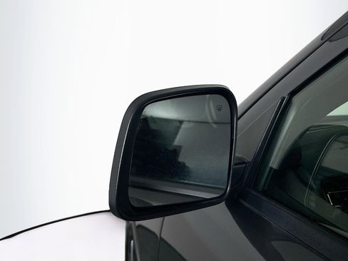 Used 2025 Dodge Durango GT AWD/4WD image 16