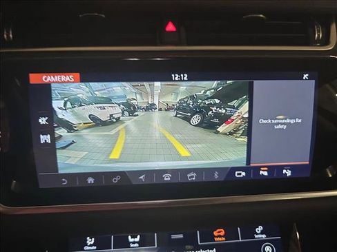 Used 2020 Land Rover Range Rover Evoque SE AWD/4WD image 25