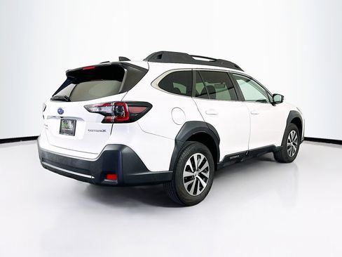 Used 2023 Subaru Outback Premium image 9