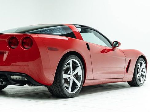 Used 2009 Chevrolet Corvette Coupe w/ Preferred Equipment Group image 12