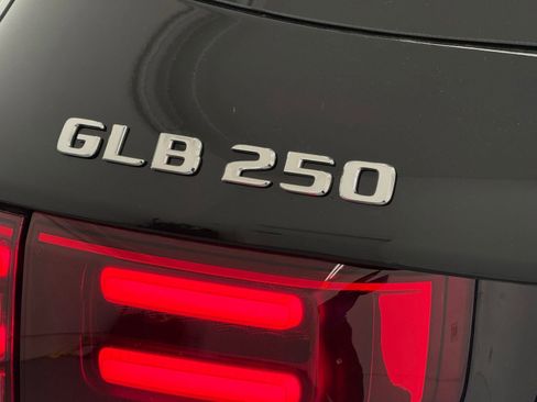 New 2026 Mercedes-Benz GLB 250 image 20