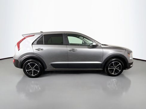 Used 2026 Kia Niro LX FWD image 11