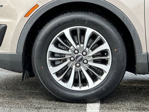 Used 2019 Lincoln Nautilus Select image 25