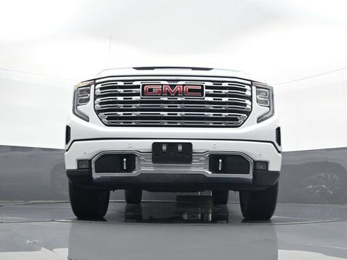 Used 2022 GMC Sierra 1500 Denali w/ Denali Reserve Package AWD/4WD image 22
