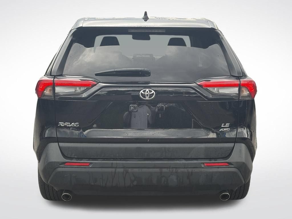 Used 2025 Toyota RAV4 LE AWD/4WD image 8