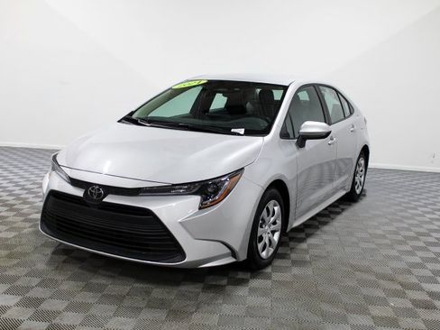 Certified 2024 Toyota Corolla LE image 2