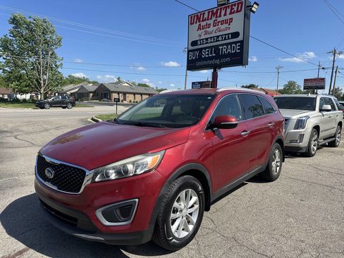 Used 2016 Kia Sorento FWD image 1