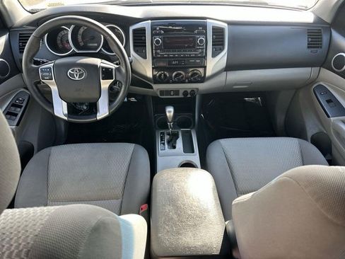 Used 2012 Toyota Tacoma PreRunner w/ SR5 Pkg image 17