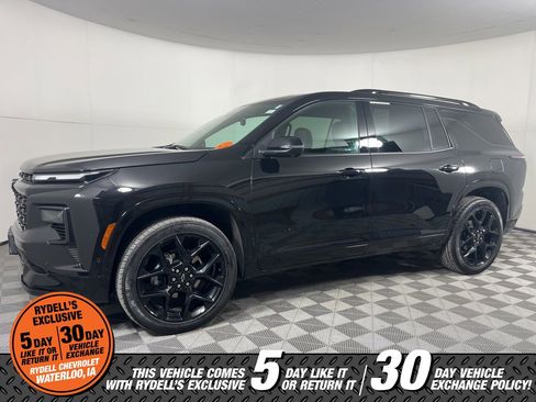 Certified 2024 Chevrolet Traverse RS w/ LPO, Floor Liner Package image 9