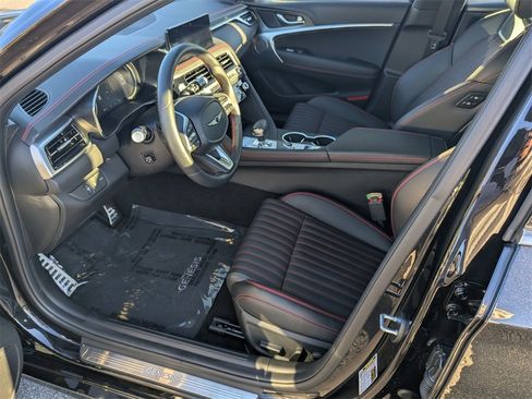 Used 2025 Genesis G70 2.5T w/ Sport Prestige Package image 9