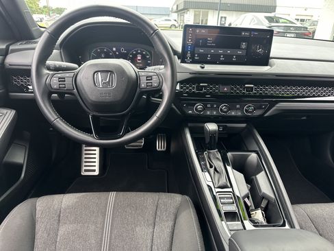 Used 2025 Honda Accord Sport image 15