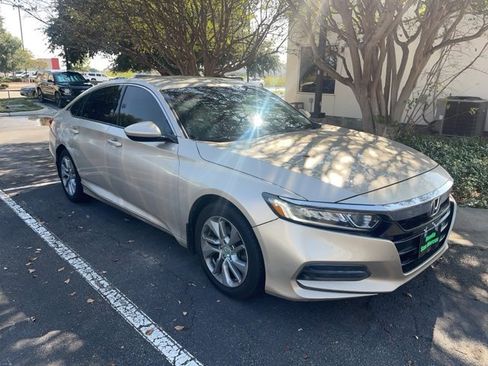 Used 2018 Honda Accord LX image 3