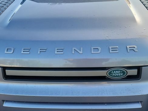 Used 2022 Land Rover Defender 110 X-Dynamic SE AWD/4WD image 5