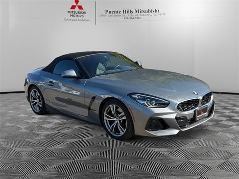 Used 2025 BMW Z4 sDrive30i w/ Premium Package image 3