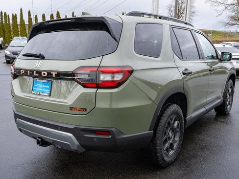 New 2026 Honda Pilot TrailSport image 6