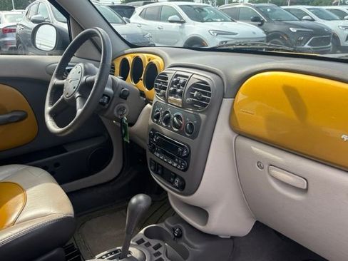 Used 2002 Chrysler PT Cruiser Limited FWD image 15
