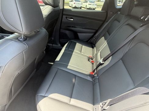 Used 2025 Nissan Murano SL AWD/4WD image 12