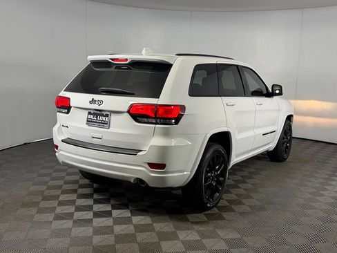 Used 2022 Jeep Grand Cherokee Laredo X AWD/4WD image 7