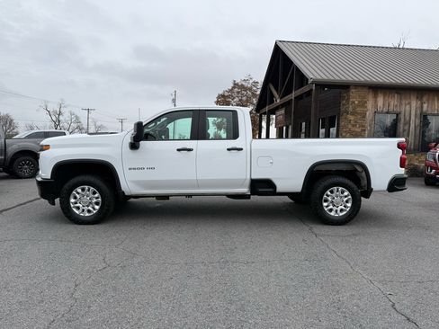 Used 2023 Chevrolet Silverado 2500 W/T image 3
