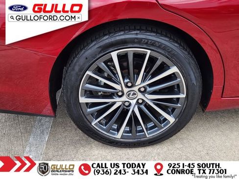 Used 2023 Lexus ES 350 w/ Premium Package image 9