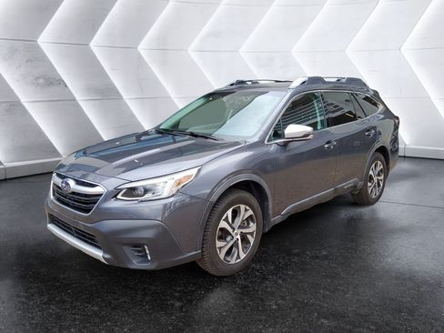 Used 2020 Subaru Outback Touring w/ Popular Package #2 AWD/4WD image 3
