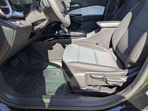 New 2026 Chevrolet Trax LT image 10